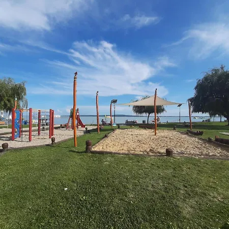 招待所 Timbi Vendeghaz