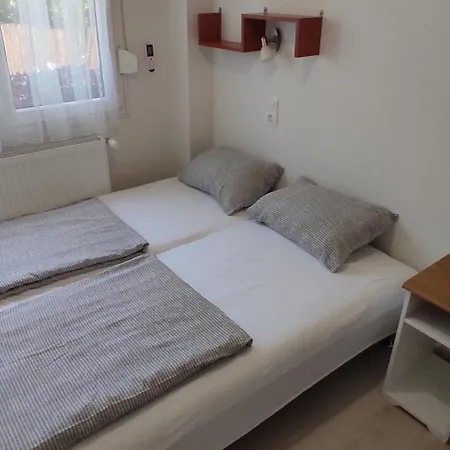 Timbi Vendeghaz * 沃尼奥尔茨沃什海吉