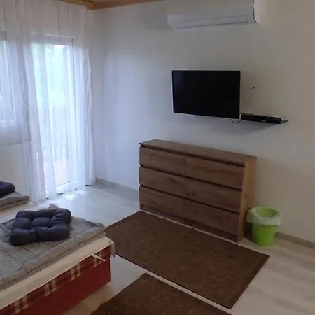 Konukevi Timbi Vendeghaz